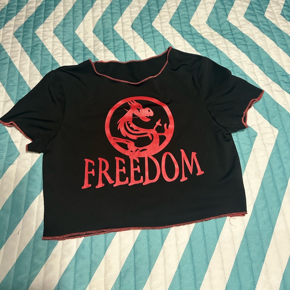 Women’s crop top